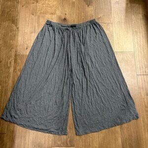 Comfy USA Gray wrinkled crinkle look Fabric wide leg semi cropped pants 3X